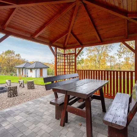 Holiday home Large With Garden, Sauna And Jacuzzi *