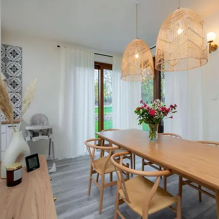 Holiday home Large With Garden, Sauna And Jacuzzi