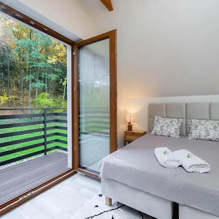 Large With Garden, Sauna And Jacuzzi